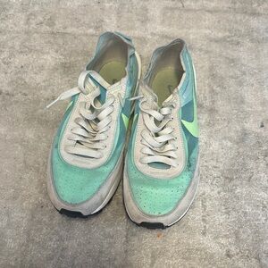 Nike Mint and Gray Sneakers